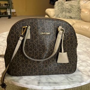 ❗️SOLD ❗️Calvin Klein Handbag